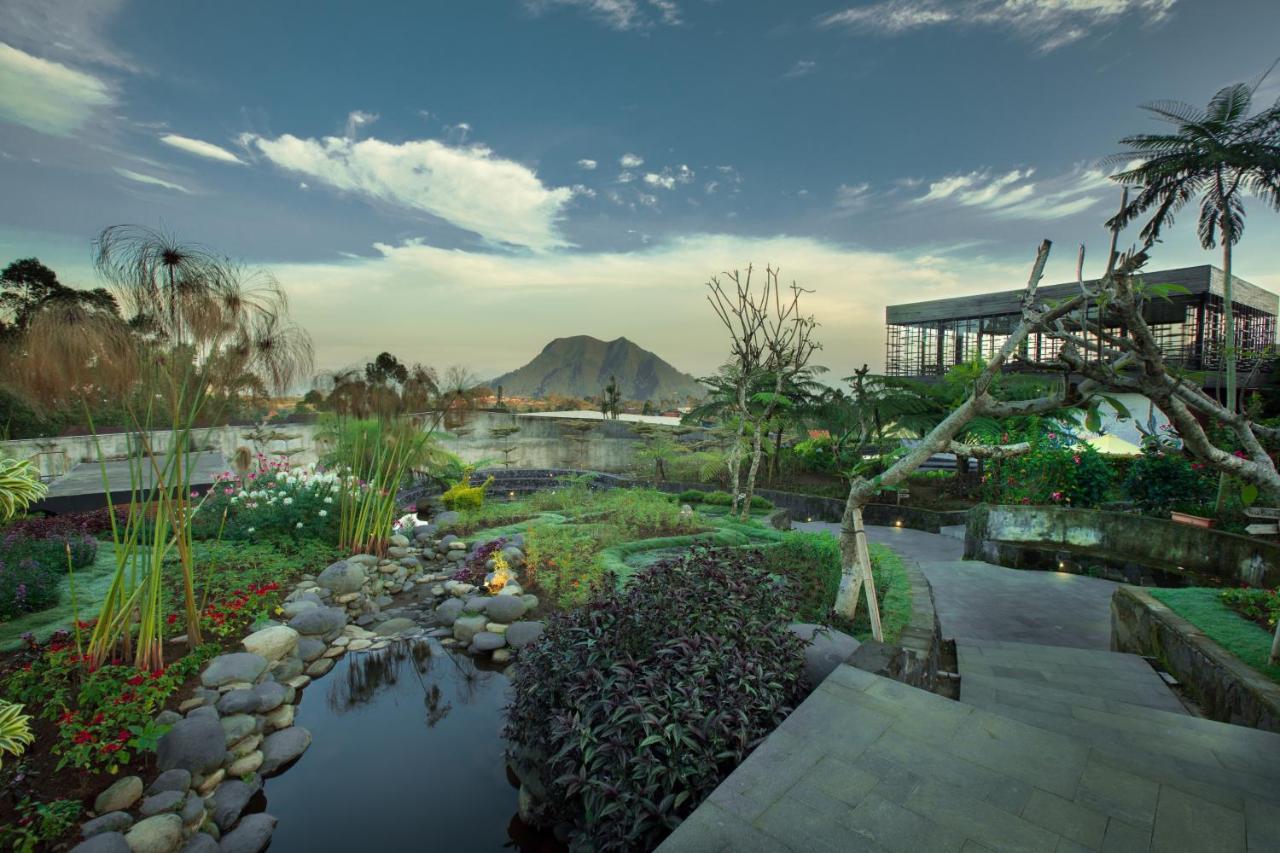 Sunsetfalls Gardens And Resort Magelang Zewnętrze zdjęcie